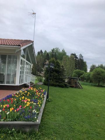 Wonderful Cottage By The Lake Hautjarvi المظهر الخارجي الصورة