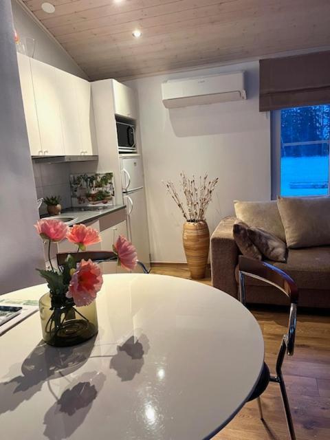 Wonderful Cottage By The Lake Hautjarvi المظهر الخارجي الصورة